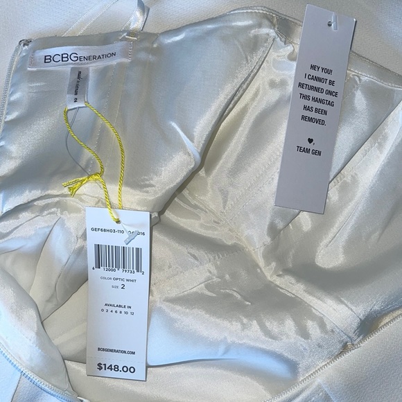 BCBGeneration white dress. Size 2 - Picture 6 of 8
